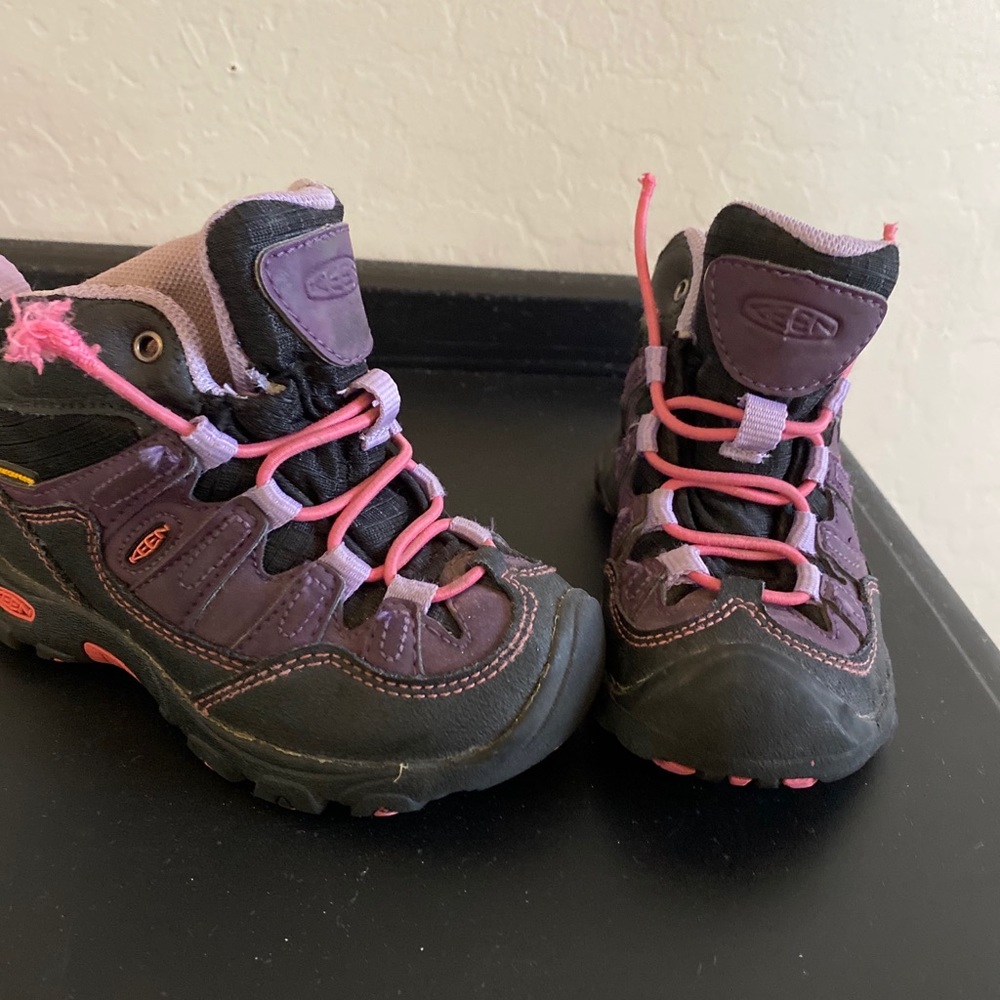 Keen Toddler girls boots